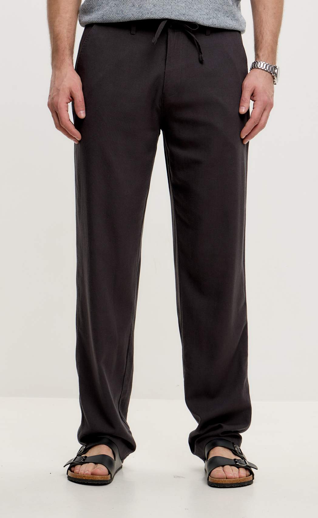 Slim Fit Chinos detail